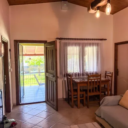 Potidaia Elegant Summer House Nea Poteidaia