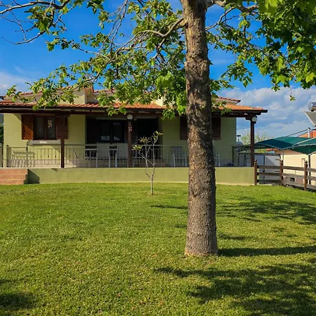 Сasa de vacaciones Potidaia Elegant Summer House Nea Poteidaia