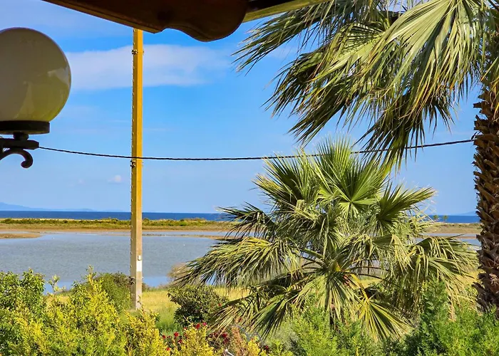 Сasa de vacaciones Potidaia Elegant Summer House *