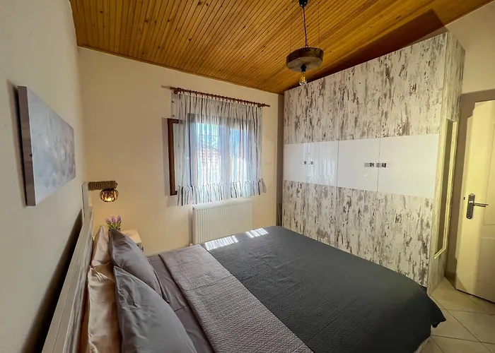 Potidaia Elegant Summer House *